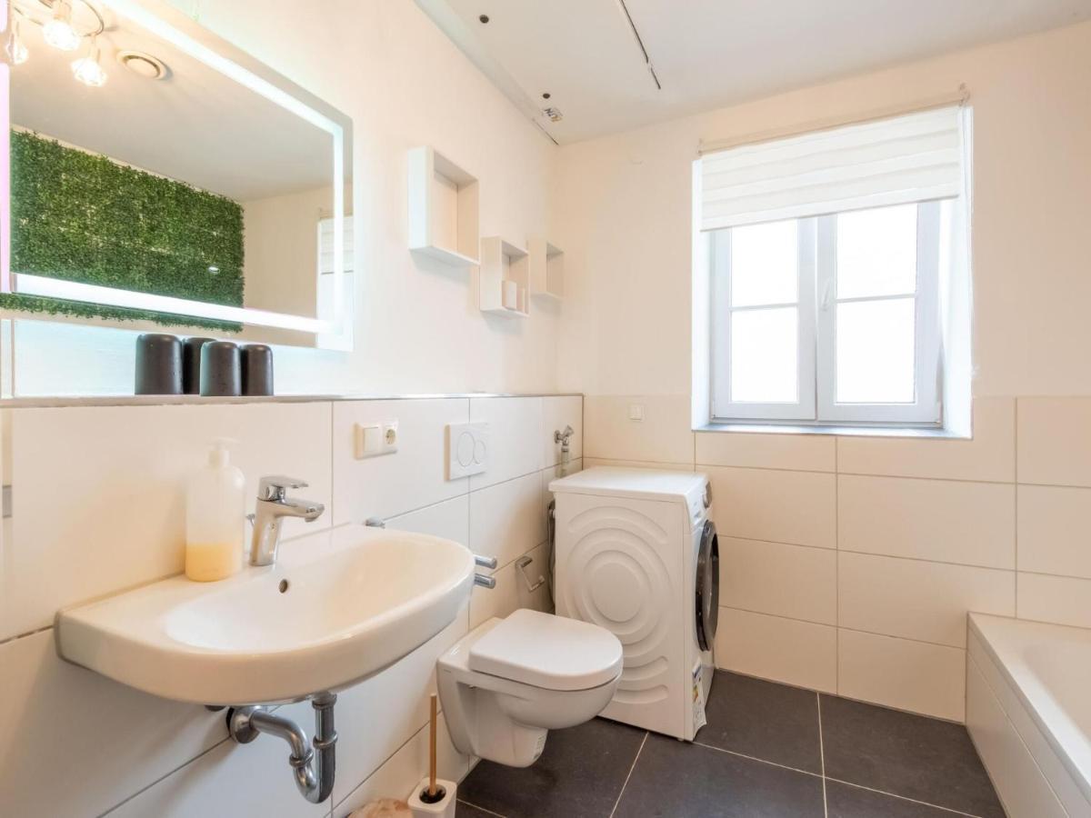 Apartment With Terrace In An Ideal Location Haunsheim Exteriör bild