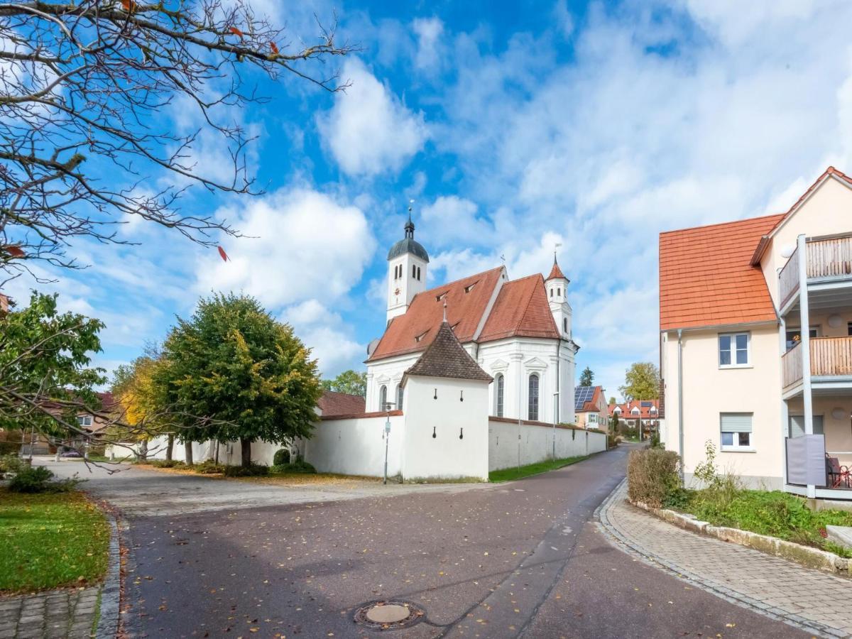 Apartment With Terrace In An Ideal Location Haunsheim Exteriör bild